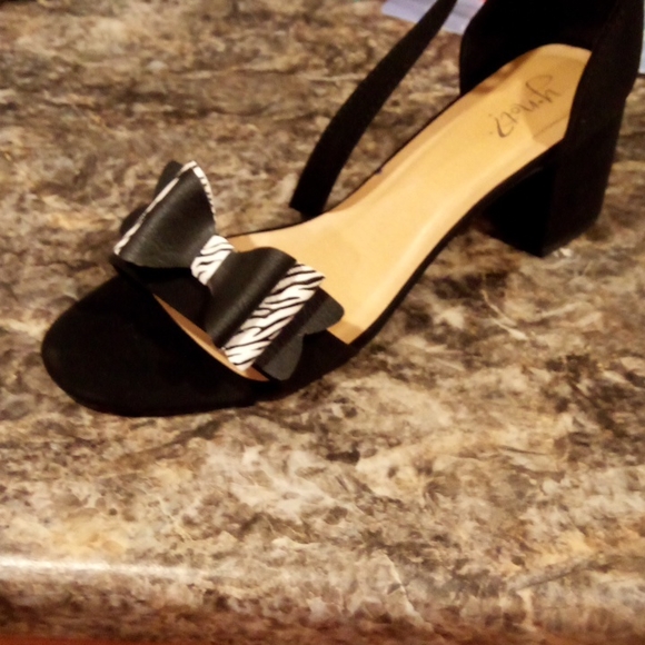 Shoe clips - Picture 2 of 3